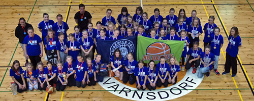 Slavnostní zakončení Festivalu minibasketbalu U12 dívky ve Varnsdorfu